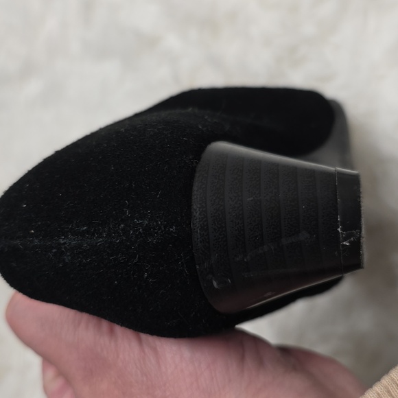 Aerosoles -Lovely- Suede Loafers. Size 5 - Picture 13 of 13